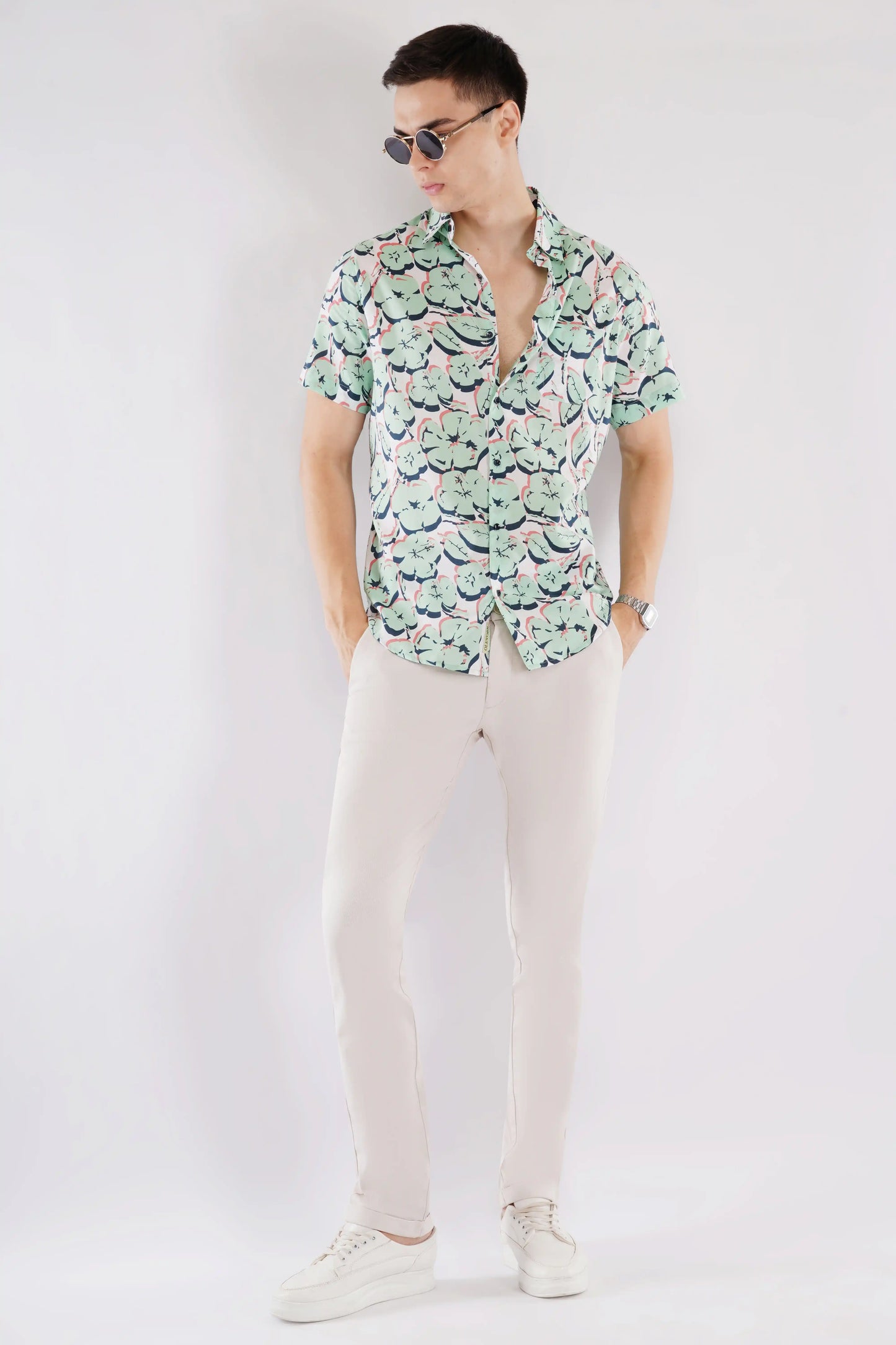 Casual slim fit men’s half sleeve printed shirt — Olevorr Ellis