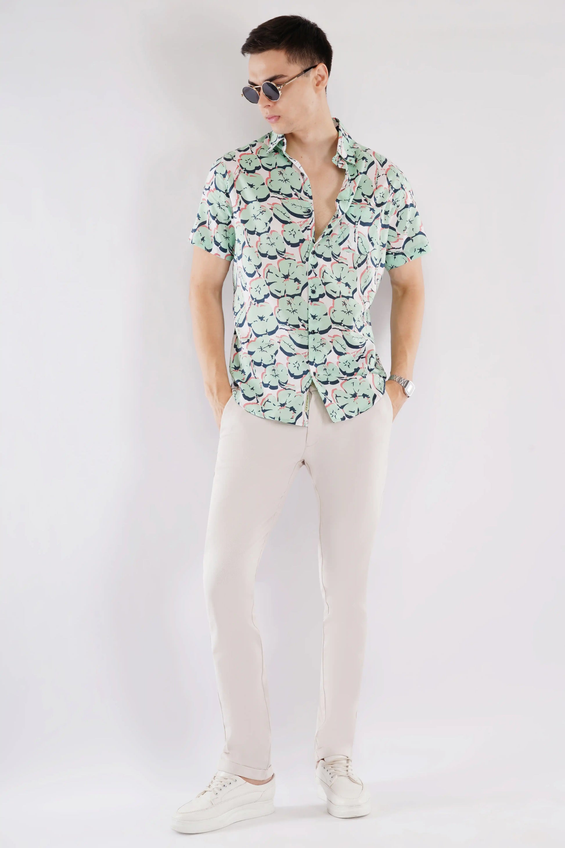 Casual slim fit men’s half sleeve printed shirt — Olevorr Ellis