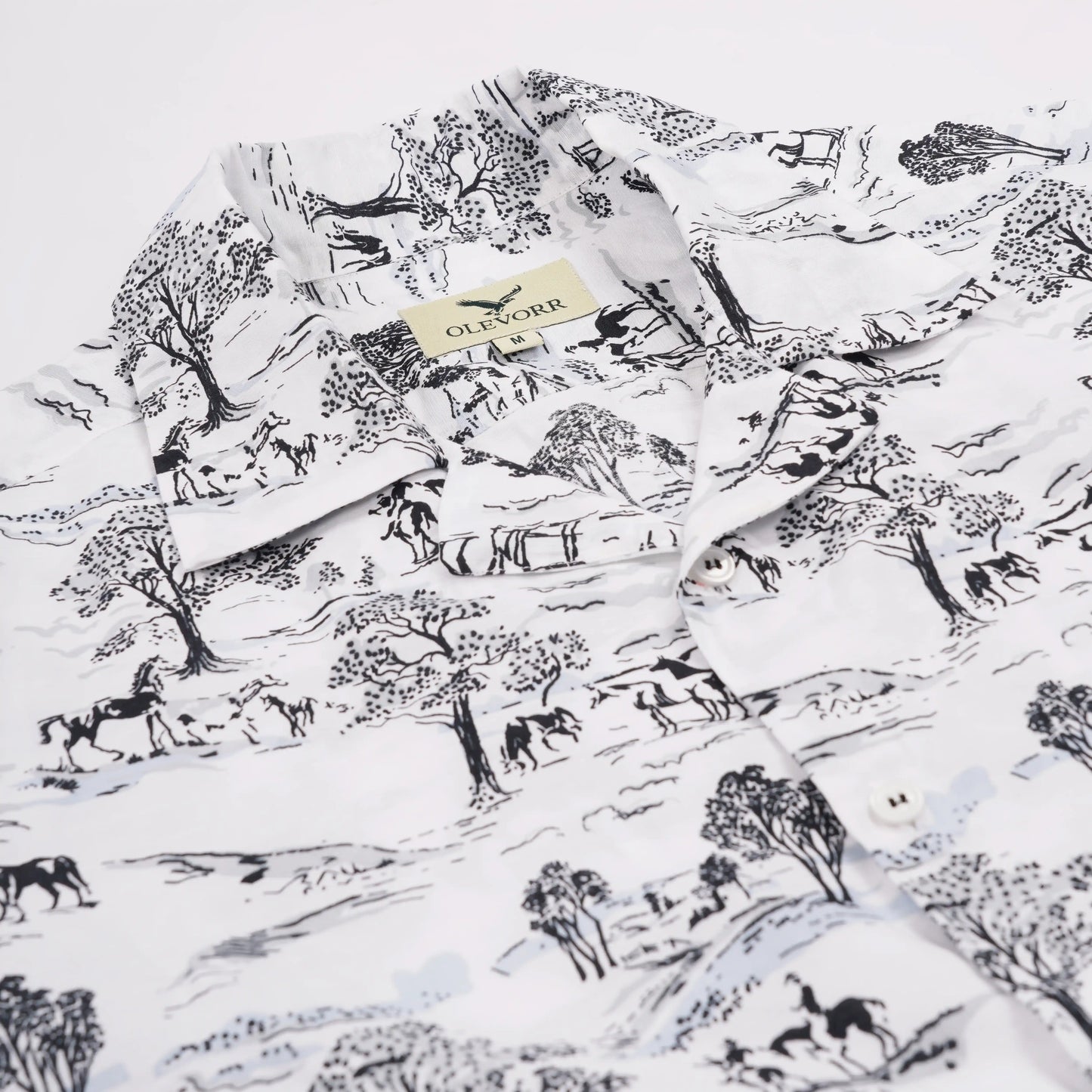 Kairo relaxed fit men’s Cuban collar shirt — white printed fabric close-up