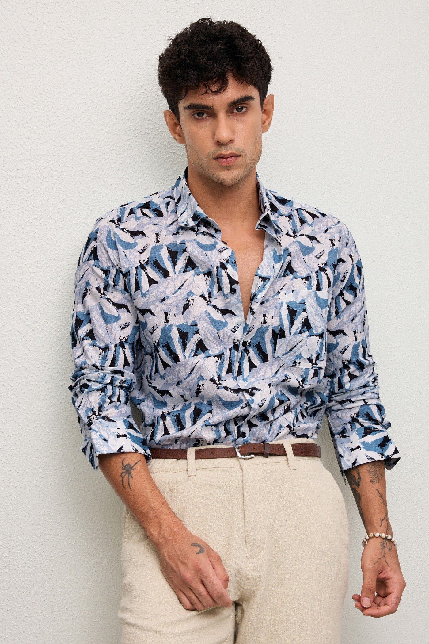 GROVE- MEN GROVE PREMIUM COTTON BLEND BLUE PRINTED CASUAL SLIM FIT SHIRT