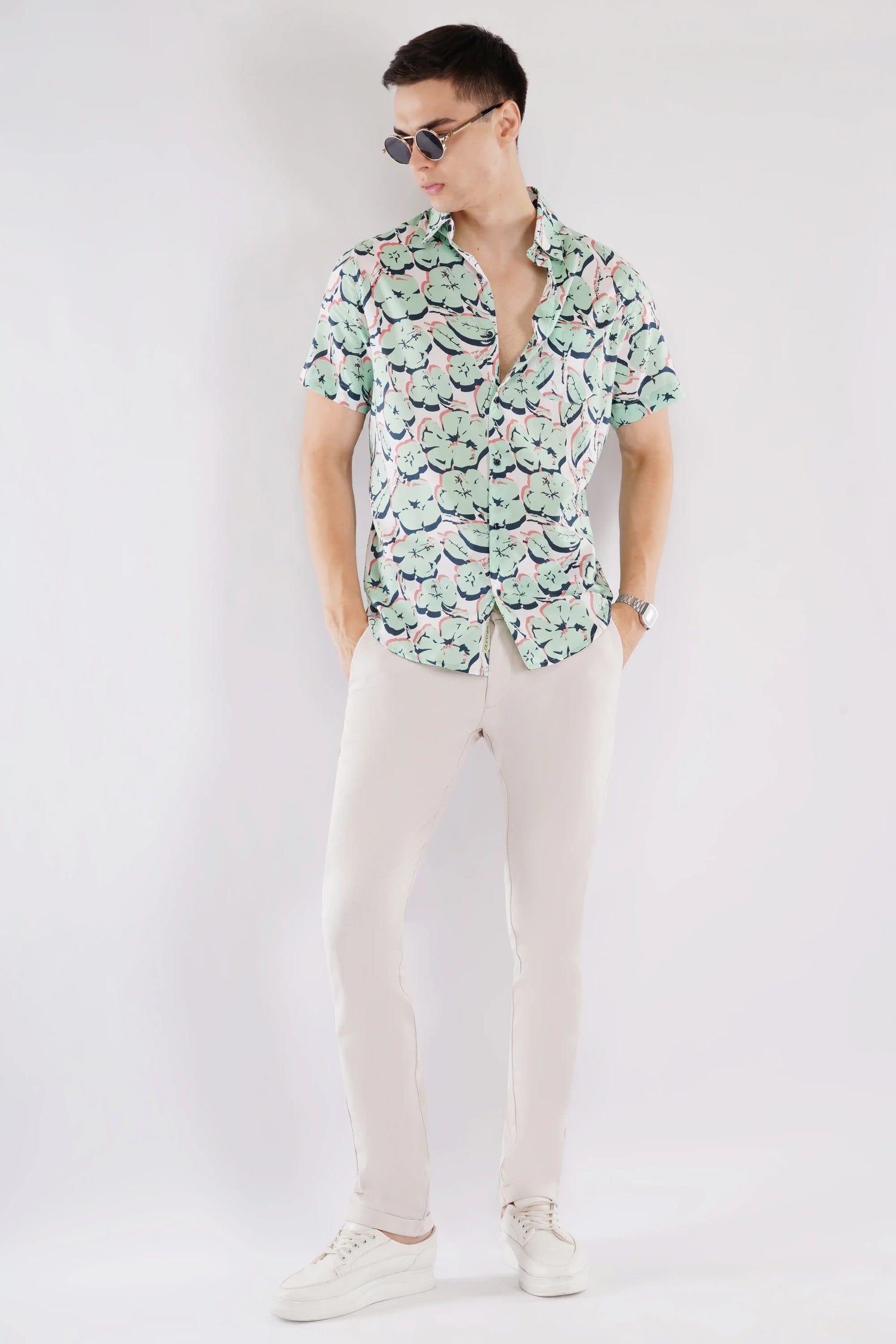 Casual slim fit men’s half sleeve printed shirt — Olevorr Ellis