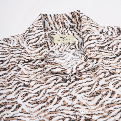 Sorrel relaxed fit Cuban collar men’s shirt — brown printed fabric close-up