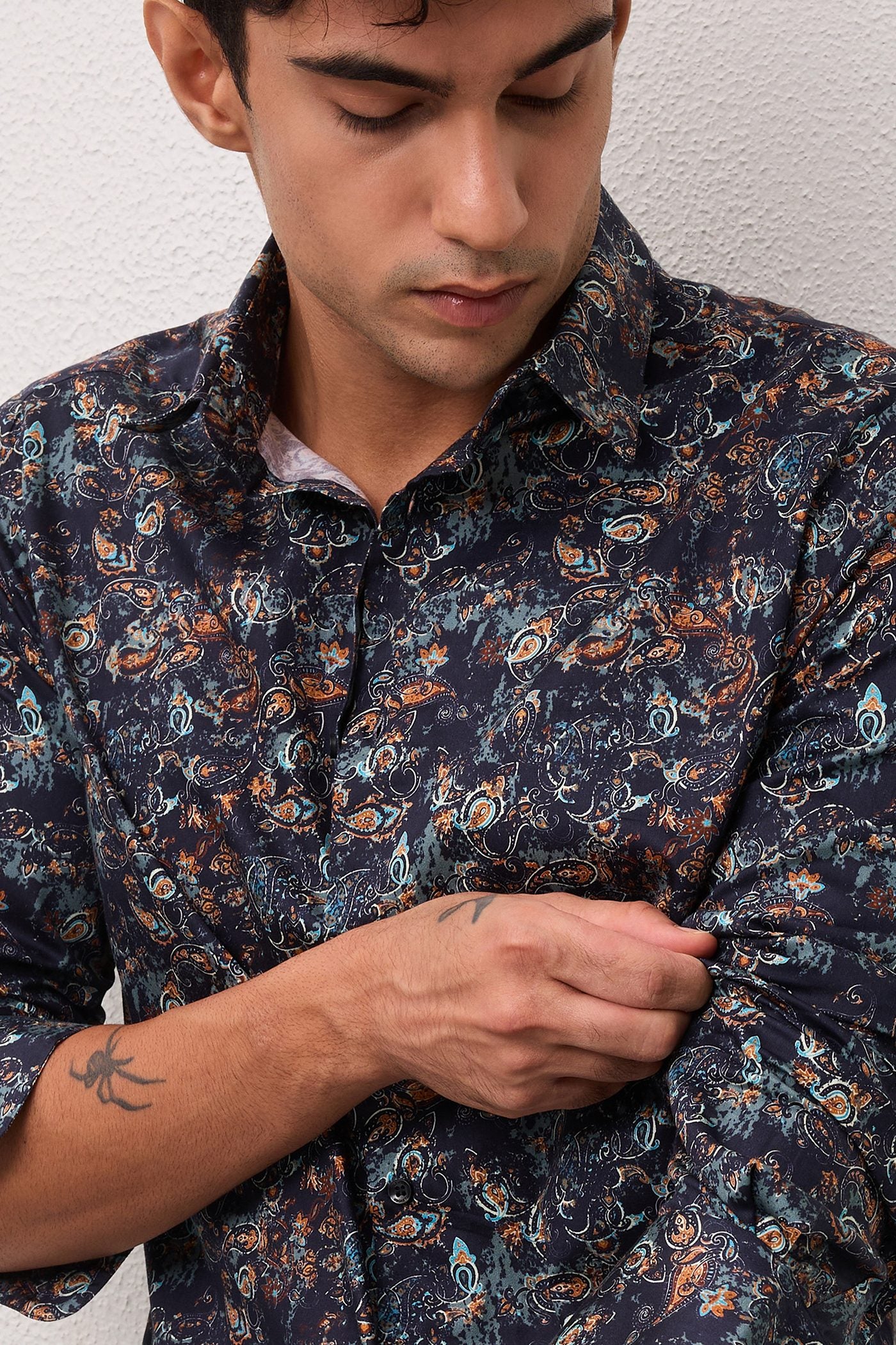 JASPER- MENS JASPER PREMIUM COTTON NAVY MULTICOLOR PRINTED CASUAL SLIM FIT SHIRT
