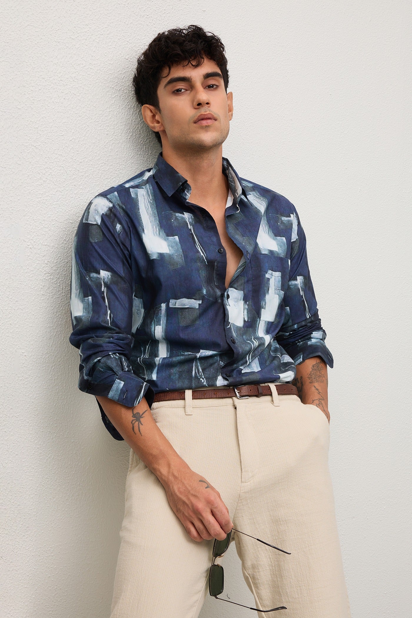FJORD- MENS FJORD PREMIUM COTTON NAVY BLUE CONTEMRORY PRINT SLIM FIT SHIRT