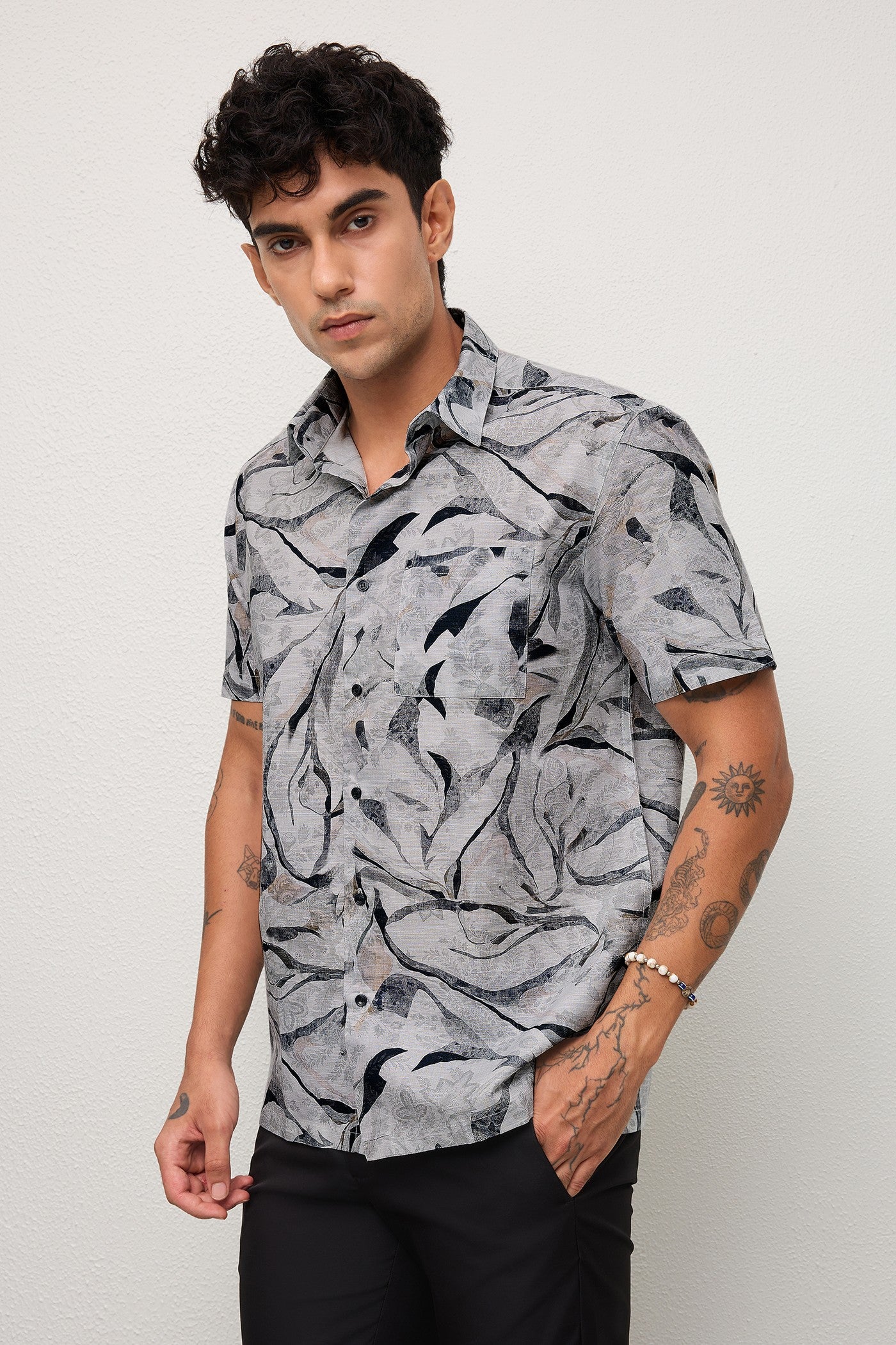 CARMELLO- MENS CARMELLO PREMIUM BLACK PRINTED CASUAL REGULAR FIT SHIRT