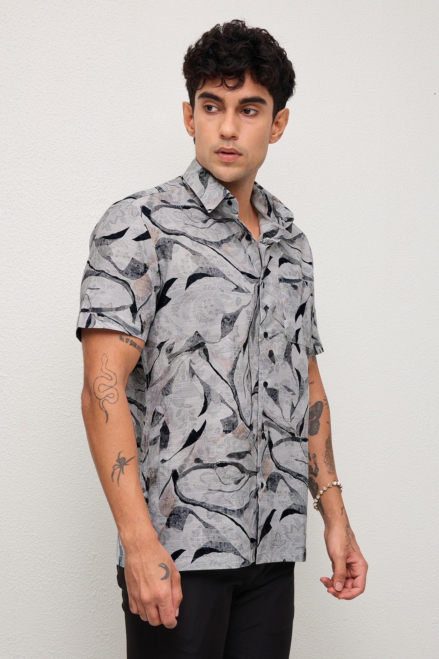 CARMELLO- MENS CARMELLO PREMIUM BLACK PRINTED CASUAL REGULAR FIT SHIRT